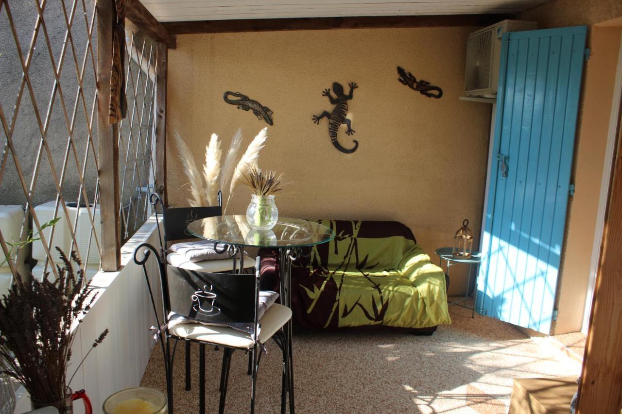 Philippe & Marie, A Louer Petite Chambre Chez L'Habitant Avec Terrasse Dans Villa, Au Pied Du Luberon Cucuron Ngoại thất bức ảnh